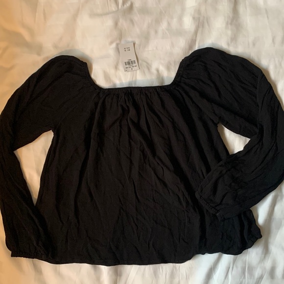 Hollister Tops - Hollister black crinkly off the shoulder viscose peasant blouse w lace front NWT